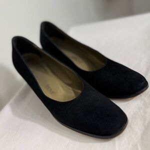 Yves Saint Laurent Vintage Black Suede Heels